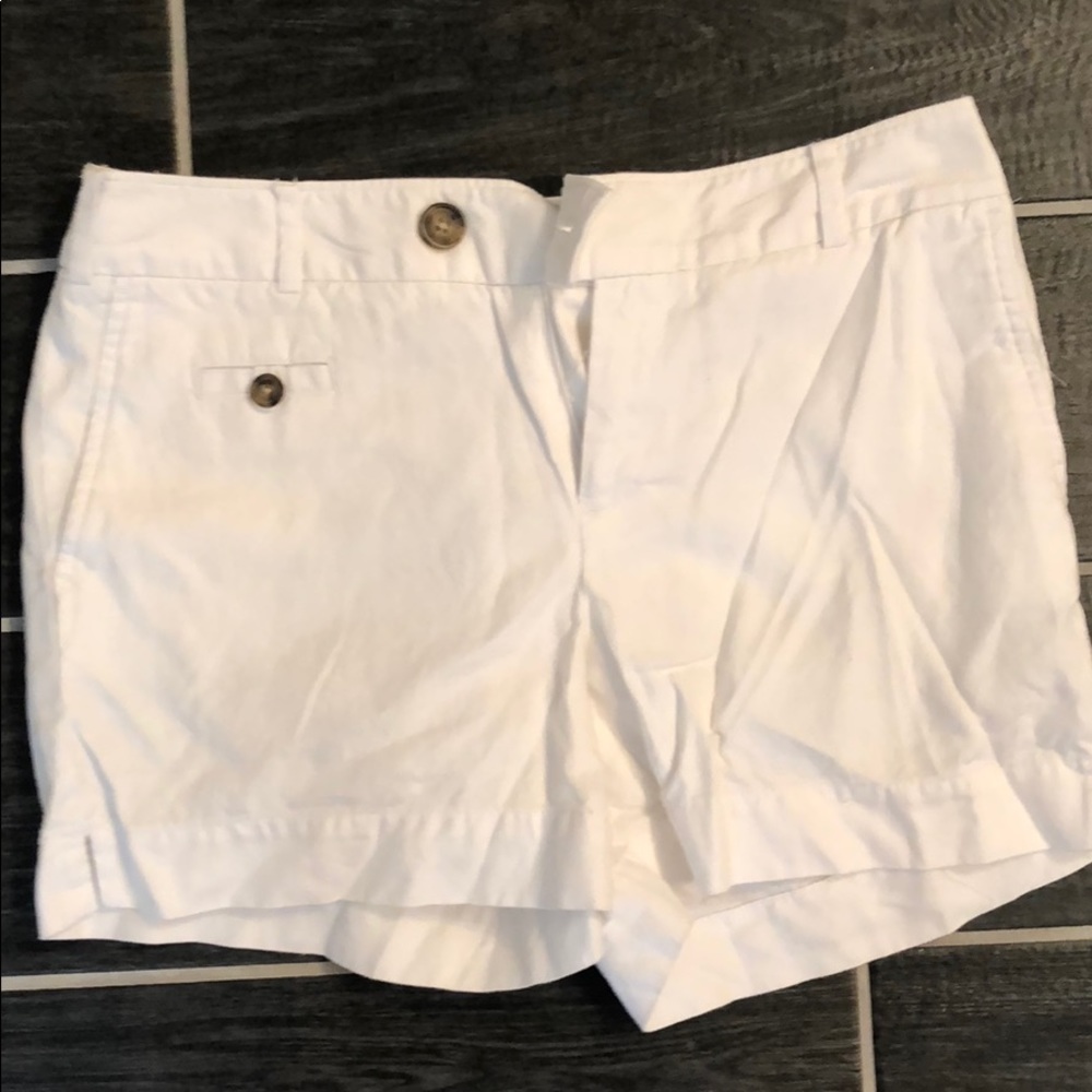 White banana republic shorts